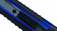 <p>Professioneel afbreekmes met een lemmet van 18mm<br />Automatische blokkering<br />RVS mesgeleider<br />Incl. 3 sterke SK5 mesjes<br />Rubber grip</p>
<p>verpakking 10 stuks</p>